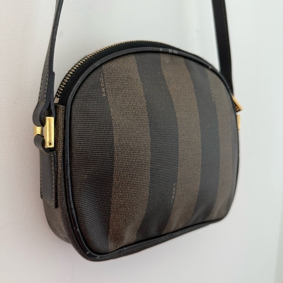 Vintage Fendi tobacco brown Pequin stripe crossbody camera bag - Picture 6 of 15